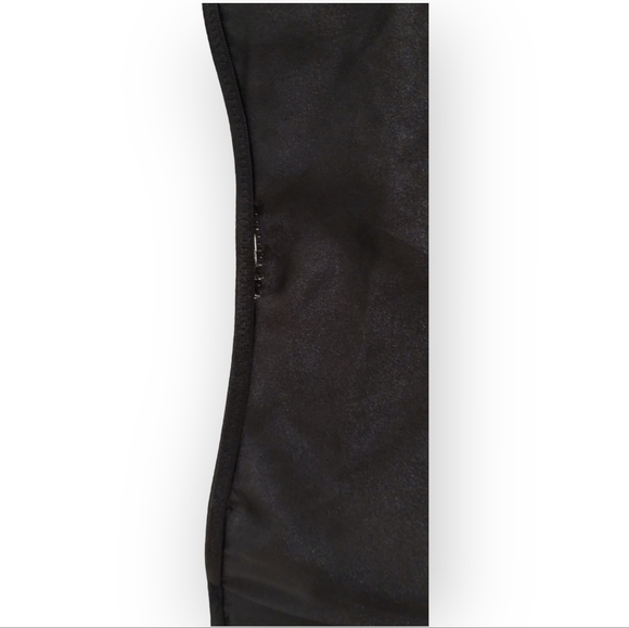 SEDUCTION BY FREDERICK'S OF HOLLYWOOD - Picture 6 of 7